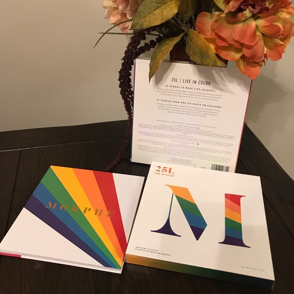 25L LIVE IN COLOR ARTISTRY MORPHE PRIDE PALETTE 🌈 - Picture 5 of 6